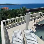 Апартаменты Croatia Holidays With Pool & Sauna, Near Sandy - Rab Agata Супетарска-Драга