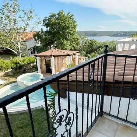 شقة Croatia Holidays With Pool & Sauna, Near Sandy - Rab Agata