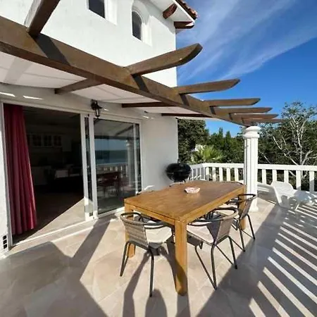 شقة Croatia Holidays With Pool & Sauna, Near Sandy - Rab Agata *