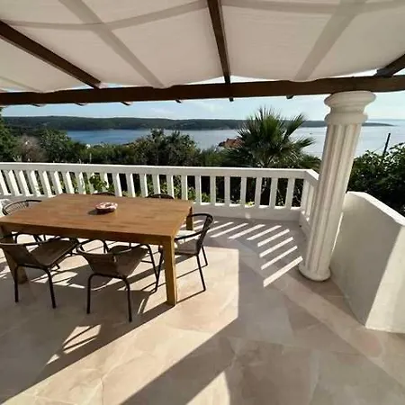 شقة Croatia Holidays With Pool & Sauna, Near Sandy - Rab Agata