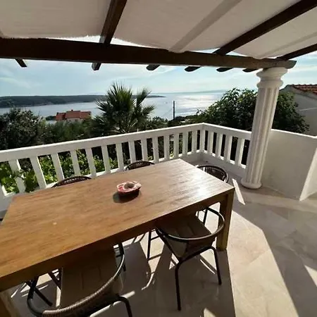 Croatia Holidays With Pool & Sauna, Near Sandy - Rab Agata شقة