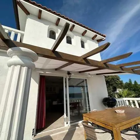 شقة Croatia Holidays With Pool & Sauna, Near Sandy - Rab Agata *