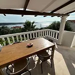 Croatia Holidays With Pool & Sauna, Near Sandy - Rab Agata شقة
