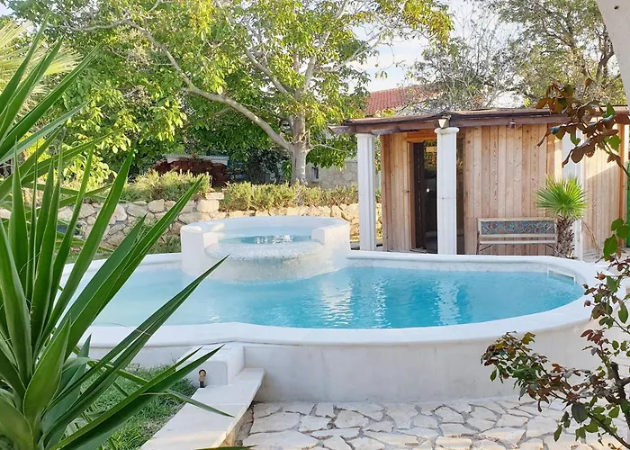 Croatia Holidays With Pool & Sauna, Near Sandy - Rab Agata *