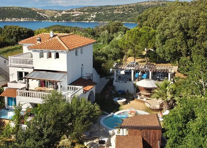 Croatia Holidays With Pool & Sauna, Near Sandy - Rab Agata *