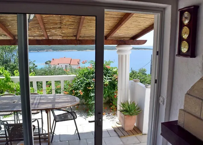 Croatia Holidays With Pool & Sauna, Near Sandy - Rab Agata アパート *